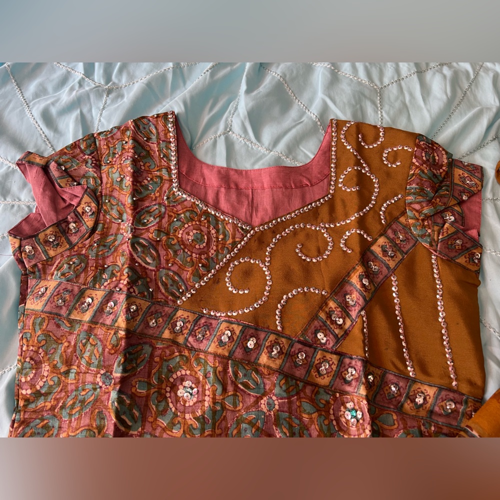 Indian set - Picture 3 of 3